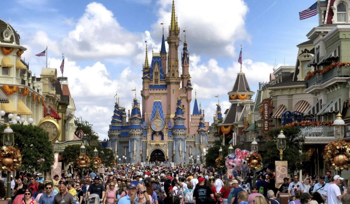 Flat tire strands 71 passengers on monorail at Disney World's EPCOT