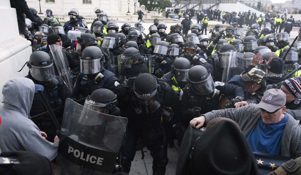 Former Donald Trump appointee sentenced to 70 months for role in Jan. 6 attack