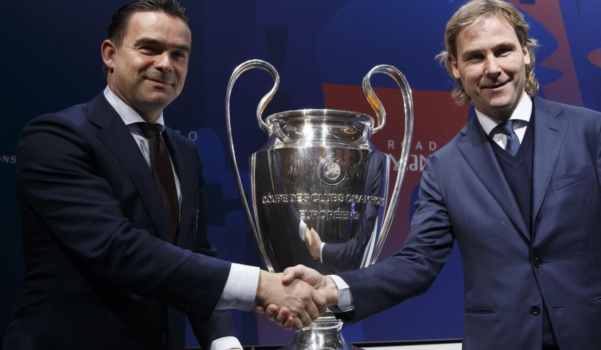 Former Dutch great Marc Overmars gets one-year ban for inappropriate messages to female colleagues