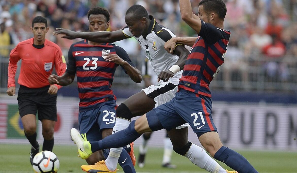 Former Ghana striker Raphael Dwamena dies after collapsing during Albanian Super League soccer game