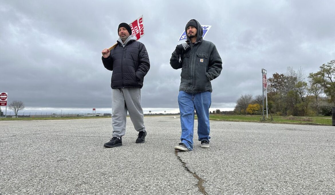 General Motors reaches tentative agreement with UAW, potentially ending 6-week strike