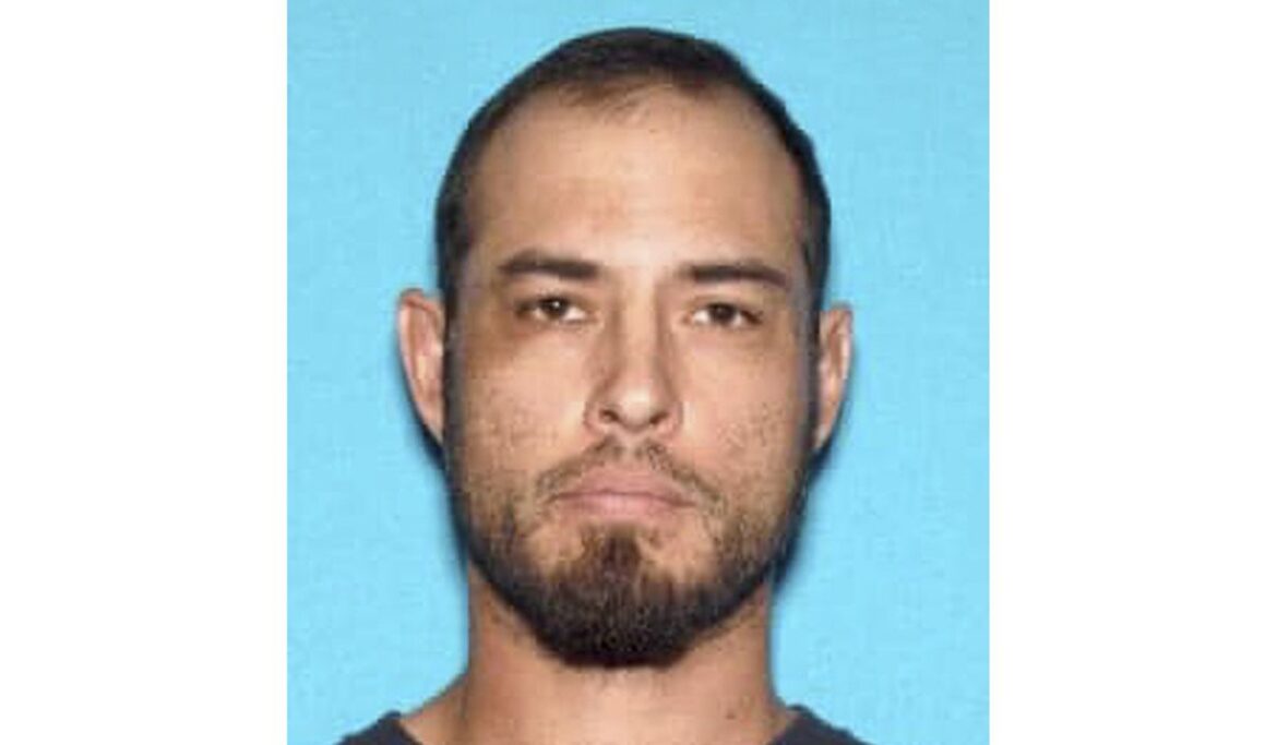 Hanme K. Clark captured; accused of killing 3 in Colorado property dispute