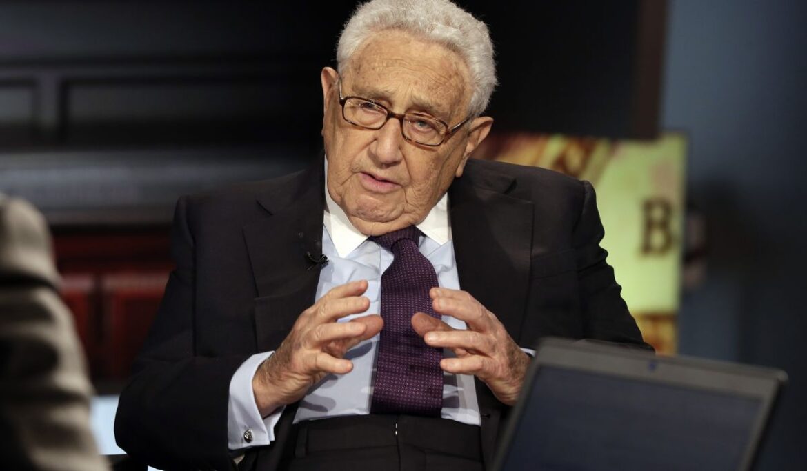 Henry Kissinger dies at 100; praised as 'dependable and distinctive' voice on foreign affairs