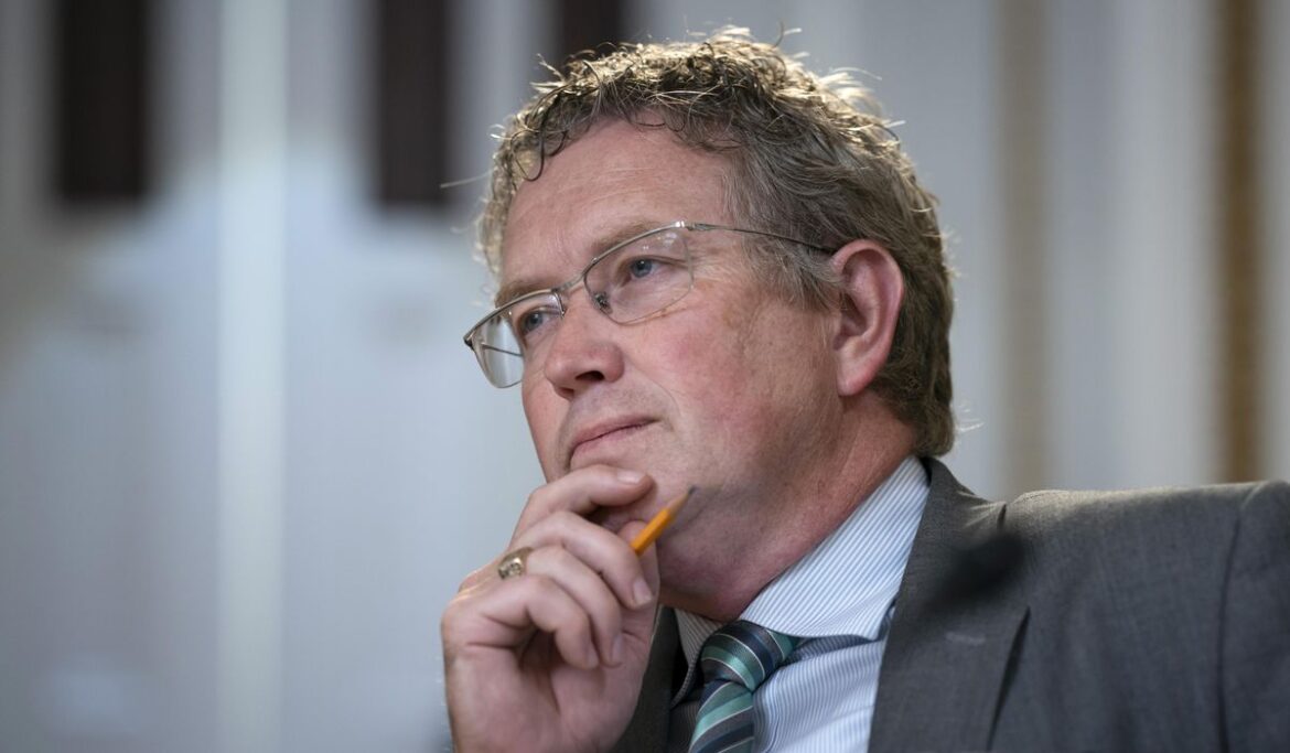 House antitrust panel wants Justice Department to crush monopolies beyond Big Tech