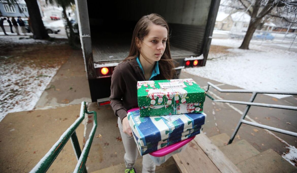 How to teach generosity, gratitude in a gimme more culture