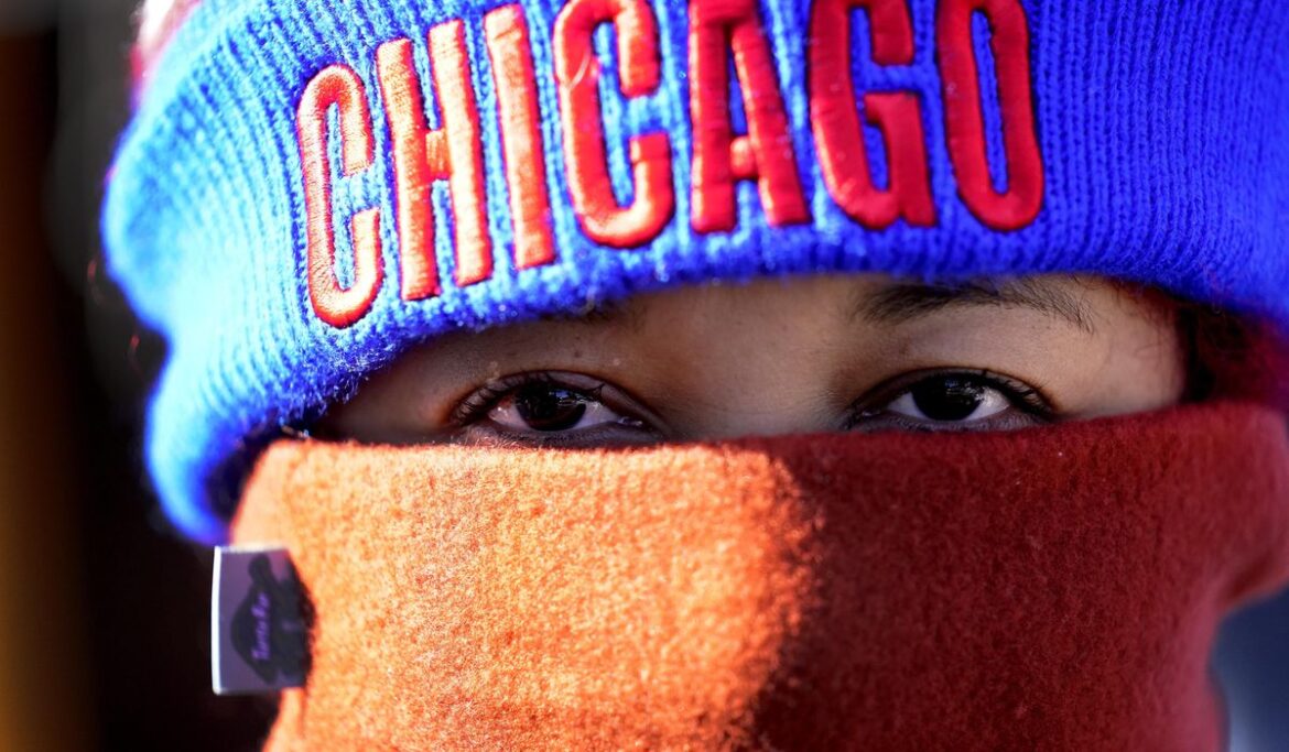 Illinois earmarks $160 million to keep migrants warm in Chicago as winter approaches