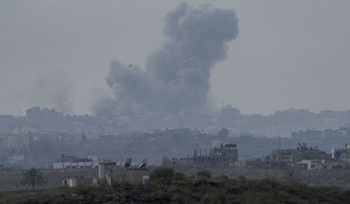 Internet, phone service gradually returns after vanishing for most of Gaza amid heavy bombardment