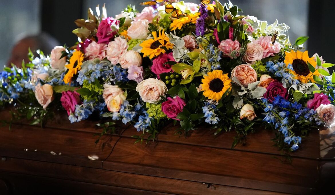 Jimmy Carter set to lead presidents, first ladies in mourning and celebrating Rosalynn Carter