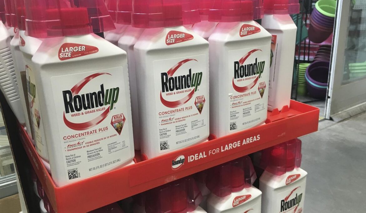Jury awards $332 million to Mike Dennis, who blamed cancer on Monsanto's Roundup weedkiller