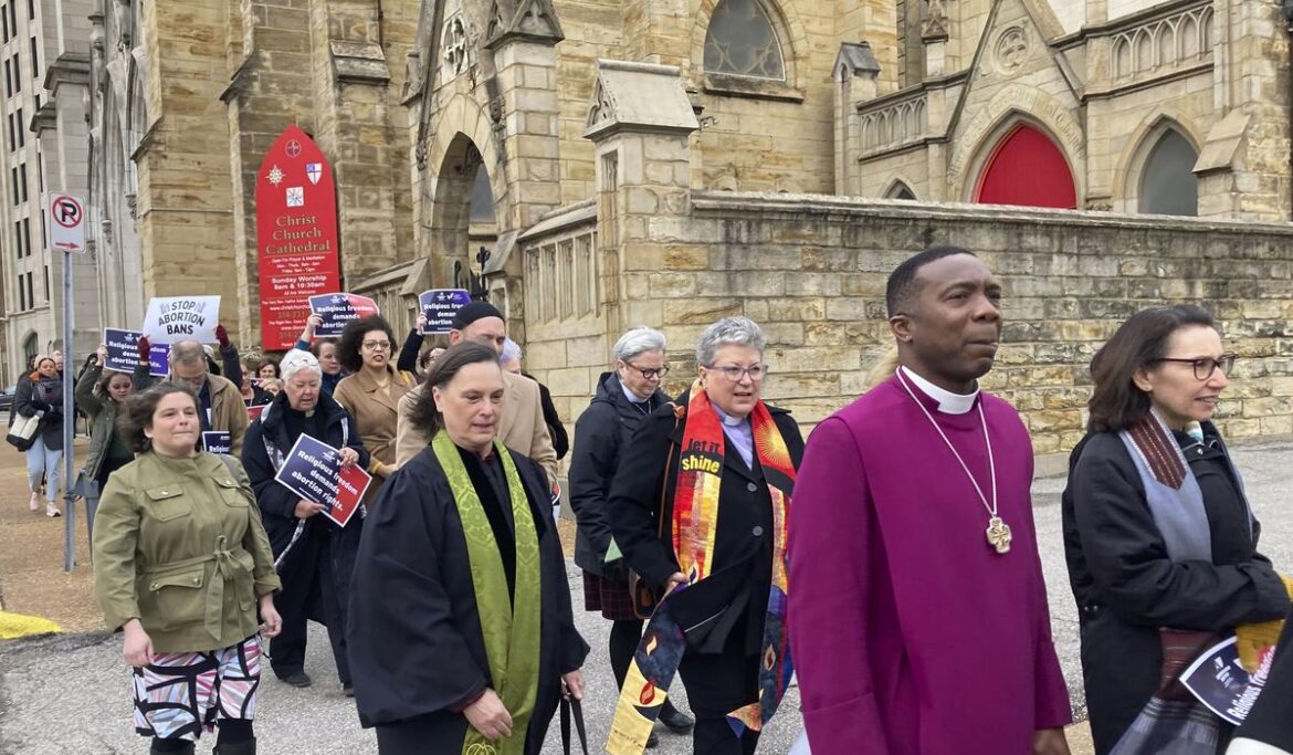 Lawyers for religious leaders challenging Missouri abortion ban say law imposes beliefs on everyone