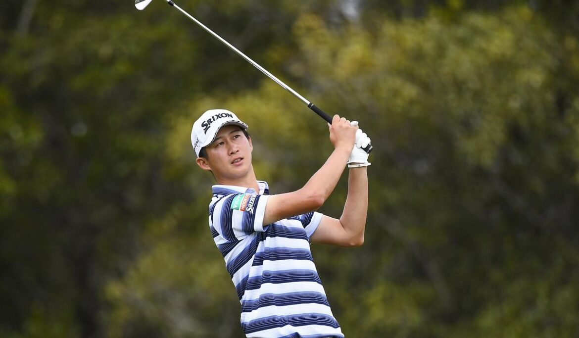Lee leads the Australian PGA Championship by 3 shots from Hoshino of Japan