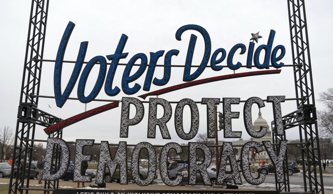 Political violence threatens to intensify as the 2024 campaign heats up, experts on extremism warn