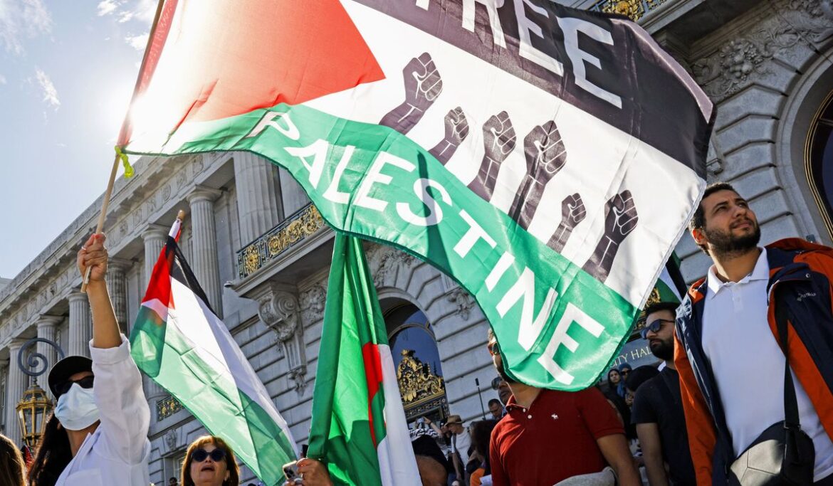 Poll shows more Democrats than Republicans side with Hamas