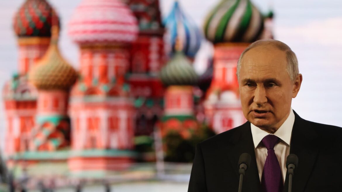 Putin looks set to run for president in 2024 and there's no opposition