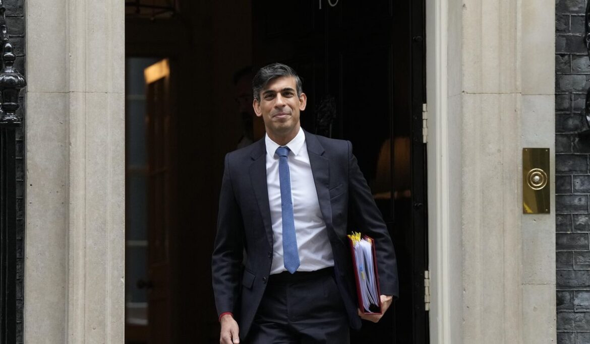 Rishi Sunak is under pressure to act as the U.K.'s net migration figures for 2022 hit a record high
