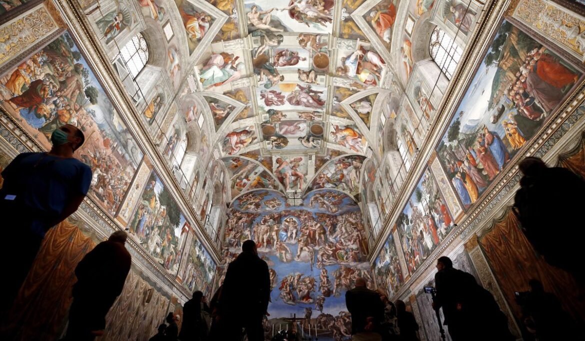 Russian doctors call for release of imprisoned artist who protested Ukraine war