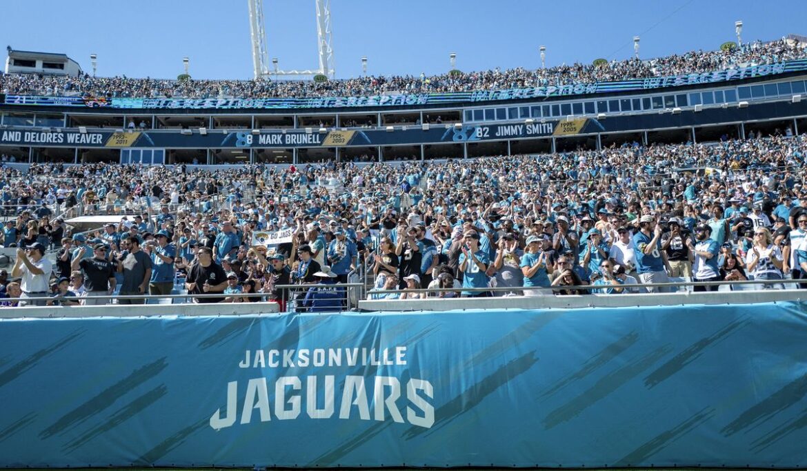 Samuel Arthur Thompson, sex offender, found guilty of hacking jumbotron at Jaguars' stadium