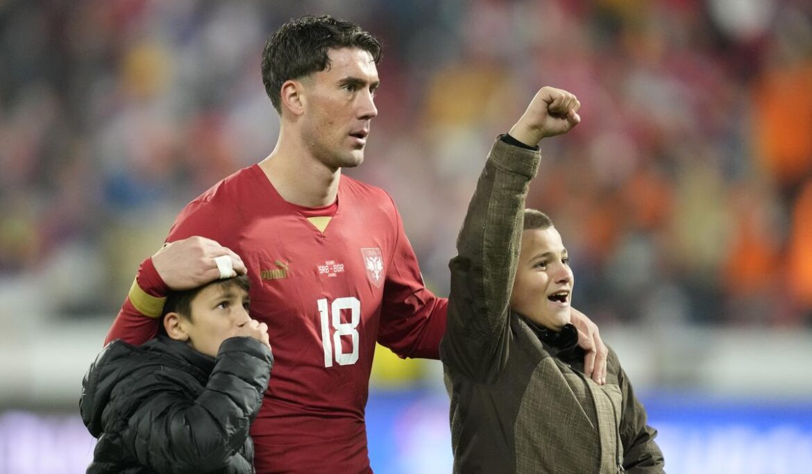 Serbia qualifies for Euro 2024 after 2-2 draw with Bulgaria