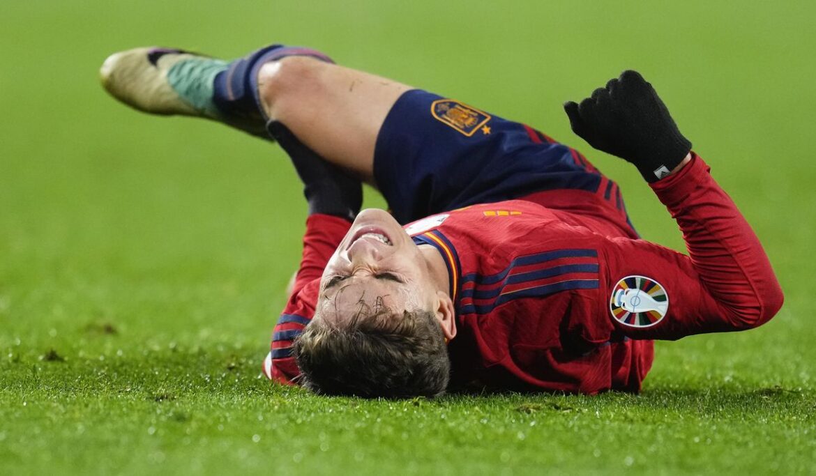 Spain midfielder Gavi leaves European qualifier in tears with apparent leg injury