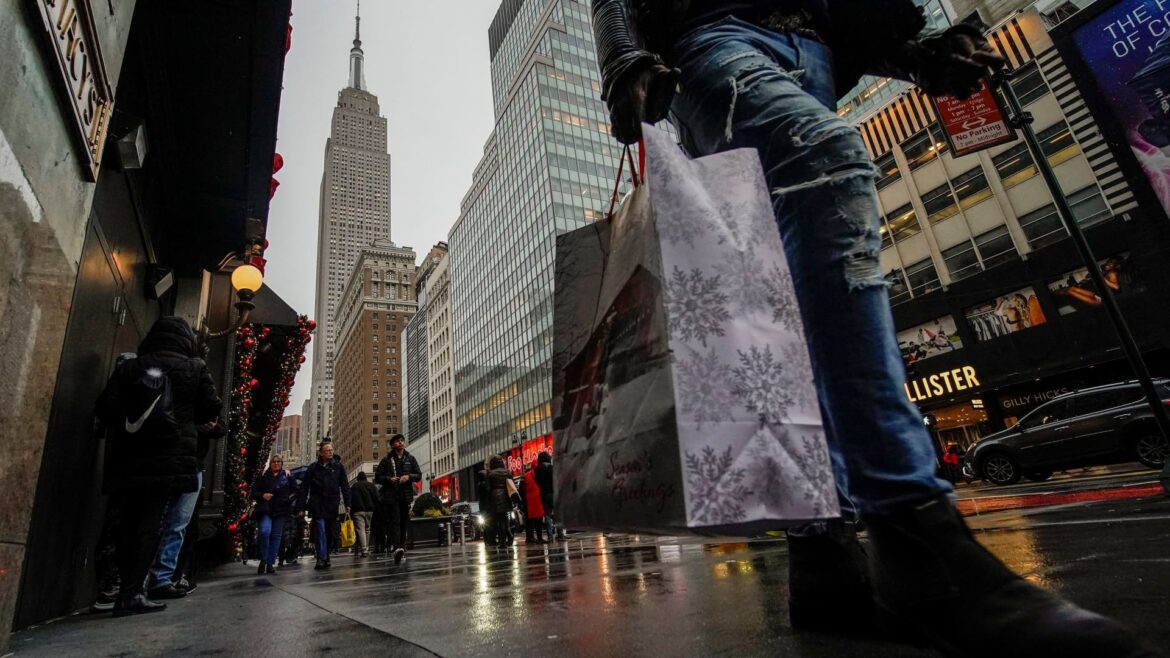 TJX and Amazon stand to gain from discount-driven holiday online shopping