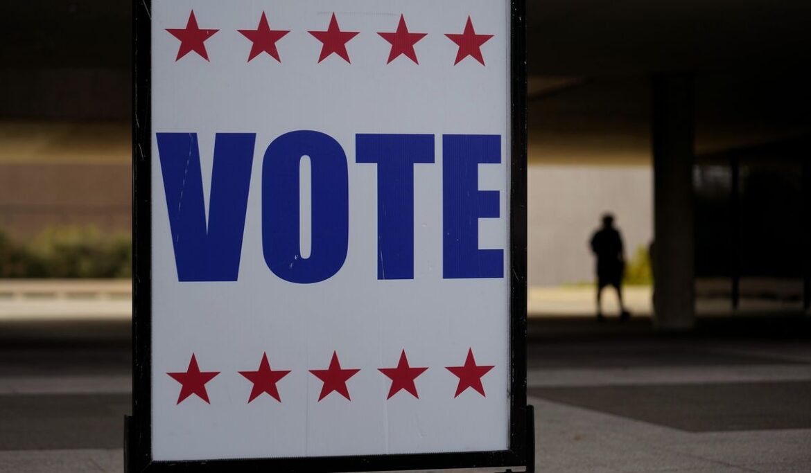 Third parties hope they can capitalize on voters' weariness of Biden-Trump 2024 rematch