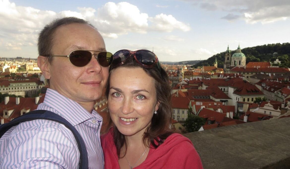 'We want her back,' husband of U.S. journalist detained in Russia appeals for her immediate release