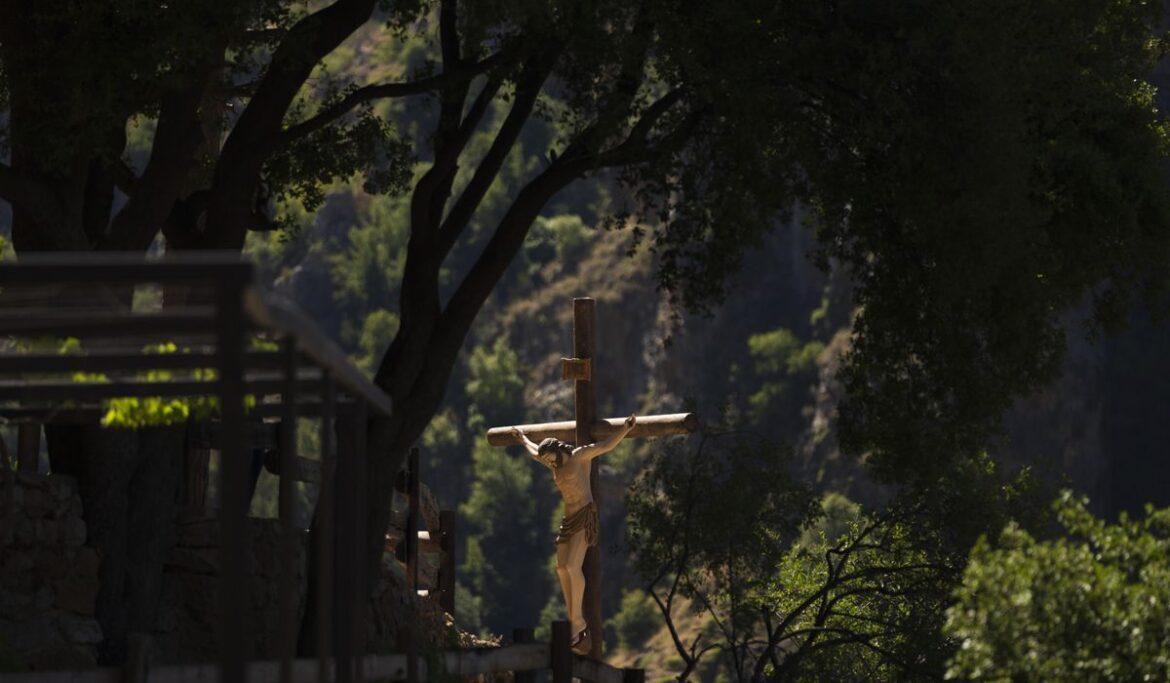 5 compelling pieces of evidence that support the divine life of Jesus Christ