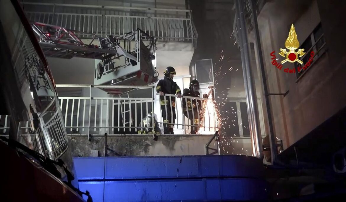 A hospital fire near Rome kills at least 3 and causes an emergency evacuation of all patients