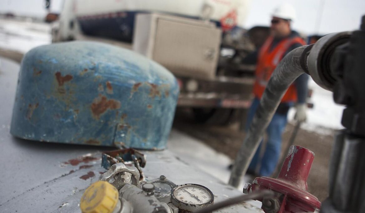 AmeriGas Propane building in Pennsylvania burns down after two tanks explode