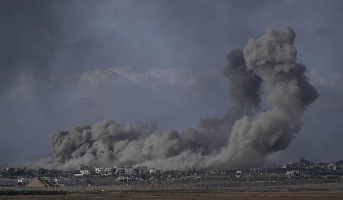 CAIR condemns Biden for bypassing Congress, calls move to send tank shells to Israel 'affront'