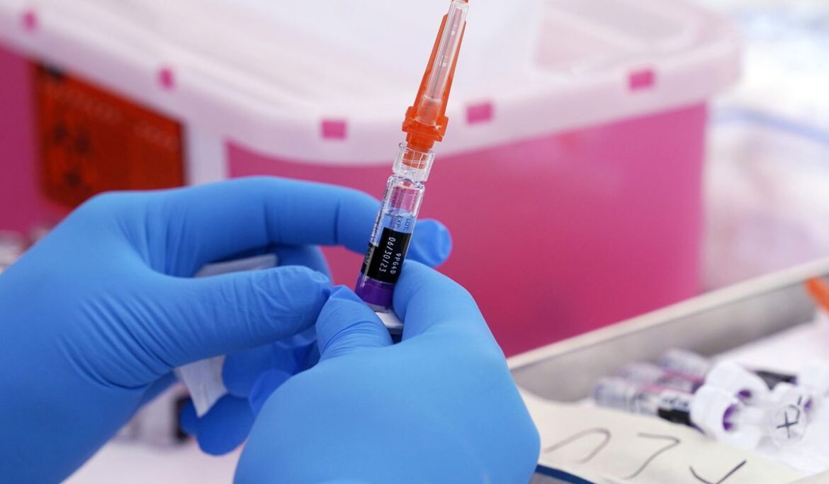 COVID and flu infections are rising and could get worse over the holidays: CDC