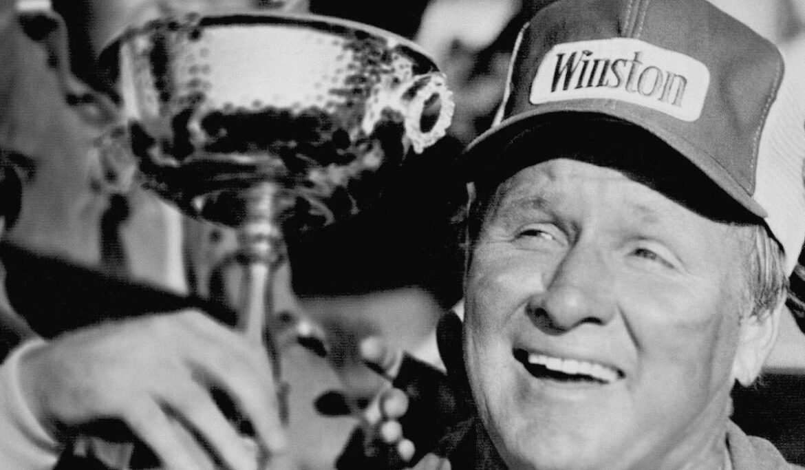Cale Yarborough, 3-time Cup champion in the 1970s, dies at 84
