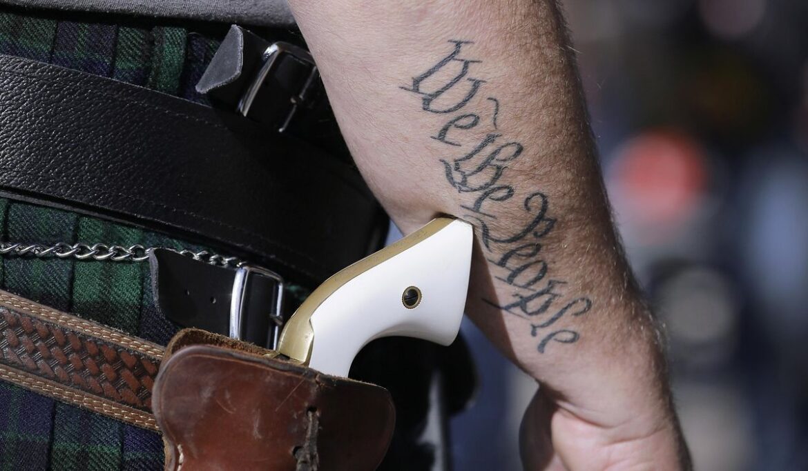 California law that would have banned carrying firearms in most public places blocked by judge