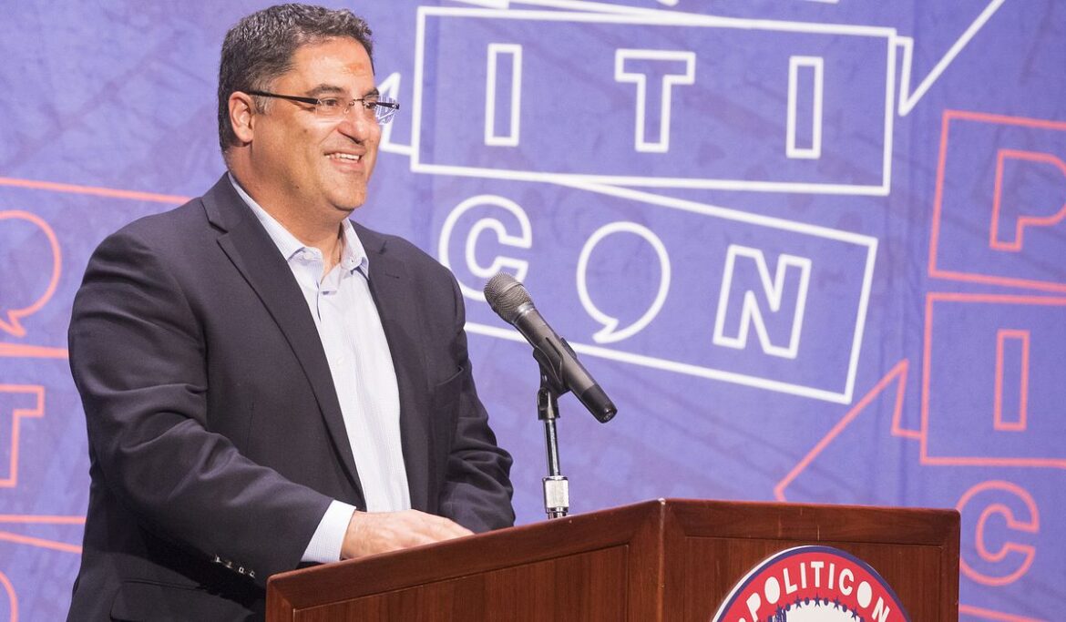 Cenk Uygur of 'The Young Turks' won't qualify for Democratic presidential primary, Arkansas rules