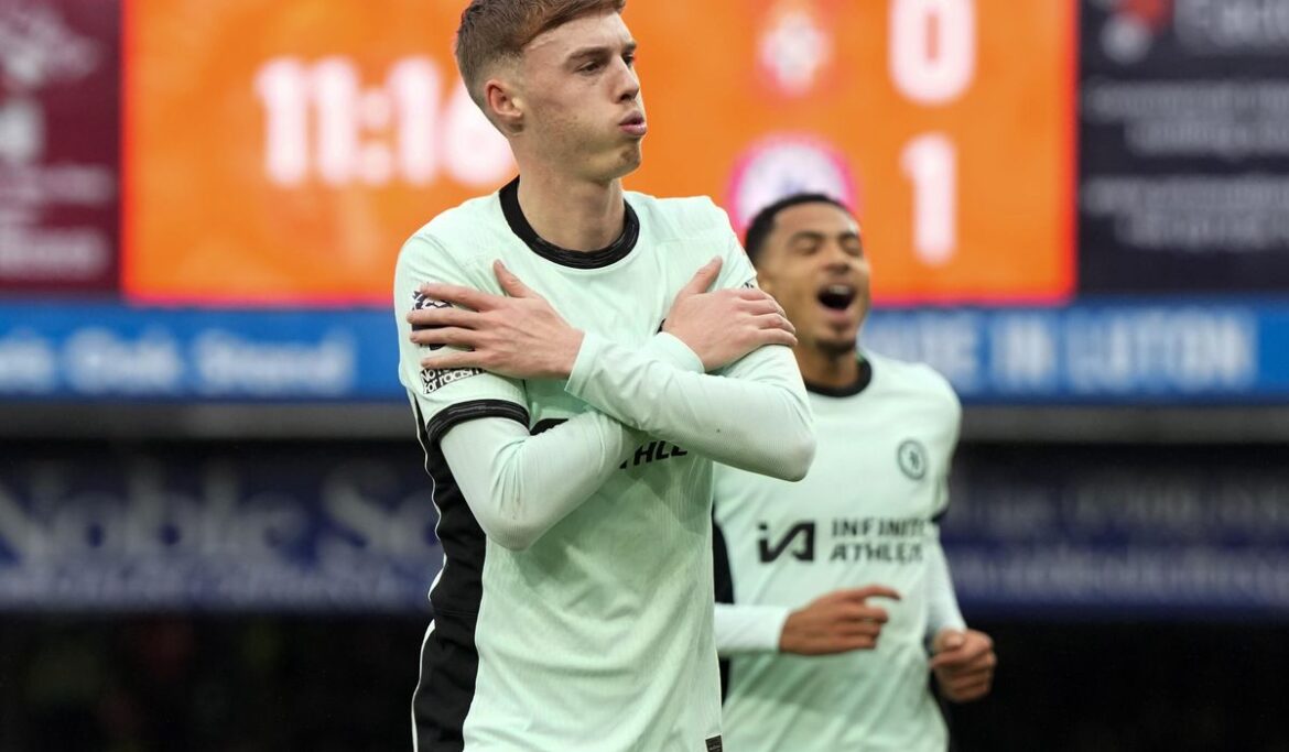 Cole Palmer scores two goals as Chelsea beats Luton 3-2 in the Premier League