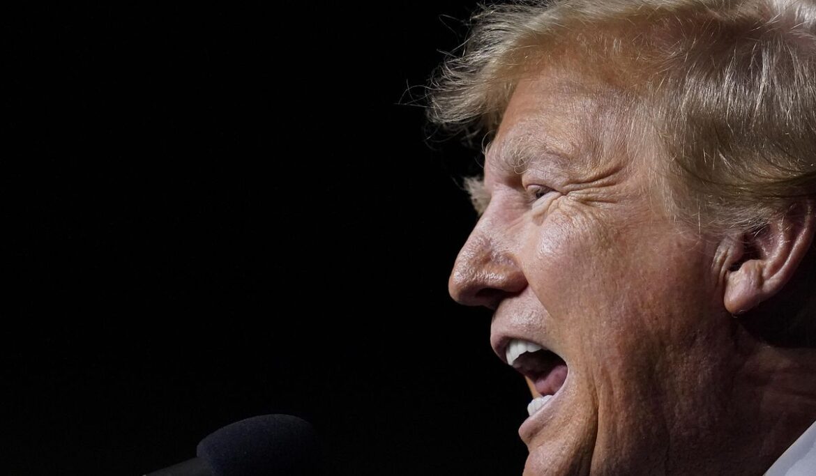 Donald Trump rips into rivals in Christmas rants: 'May they rot in hell'