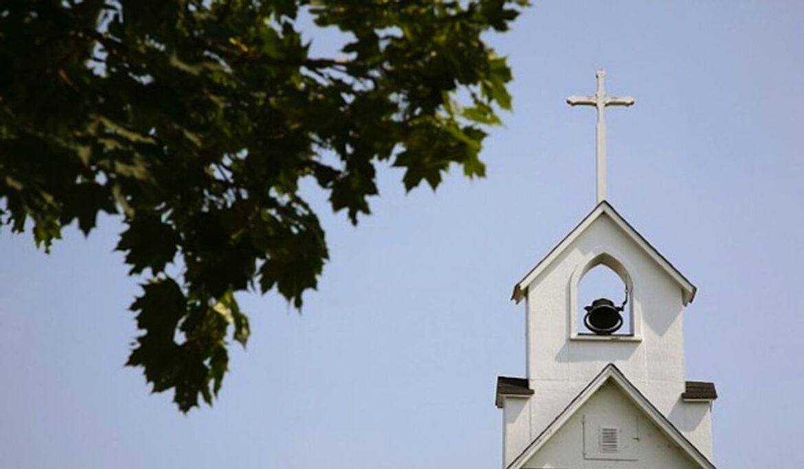 Evangelical churches, ministries see decline in cash giving in 2022: Report