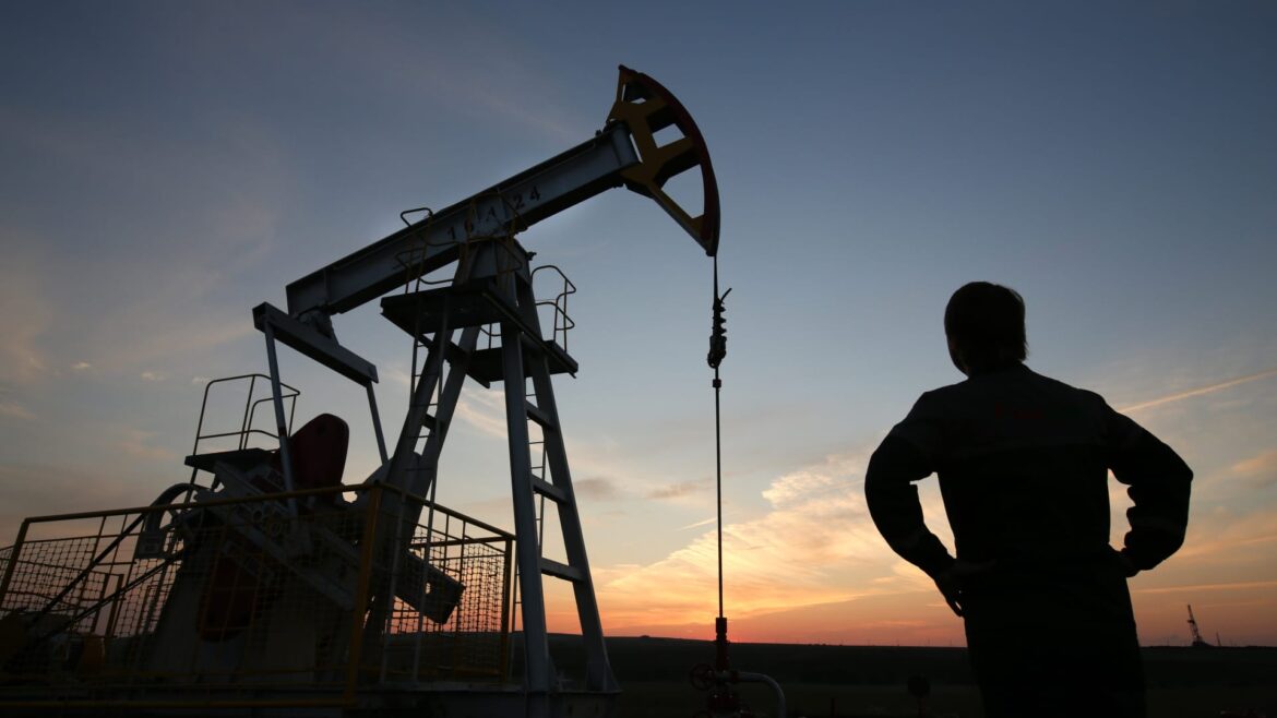 Falling oil hurts energy names. But plenty of others stocks stand to gain