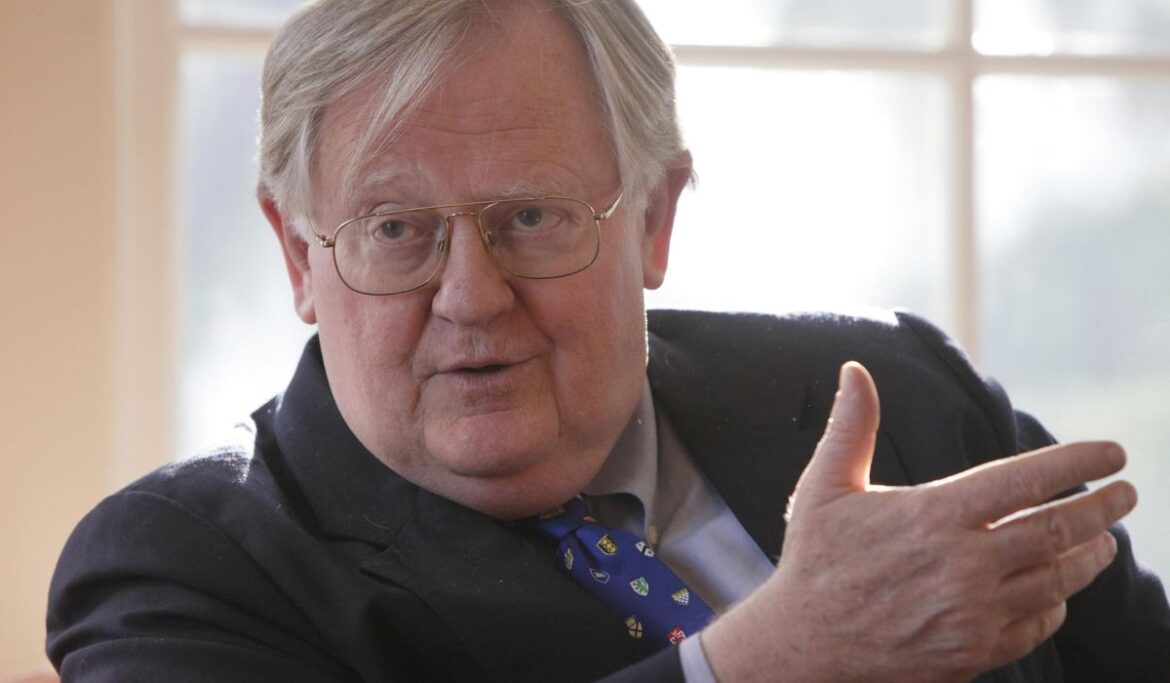 Former ambassador and Republican politician sues to block Tennessee voting law