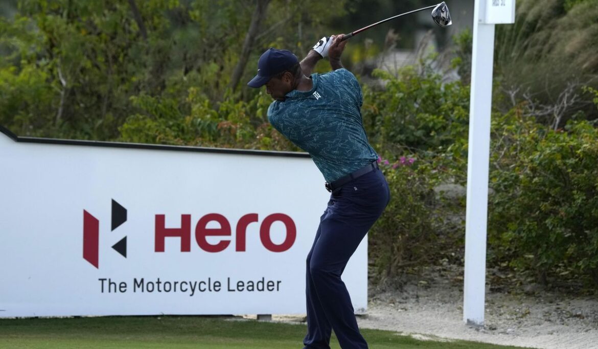 Golf officials to roll back ball for pros and weekend hackers alike. Not everyone is happy