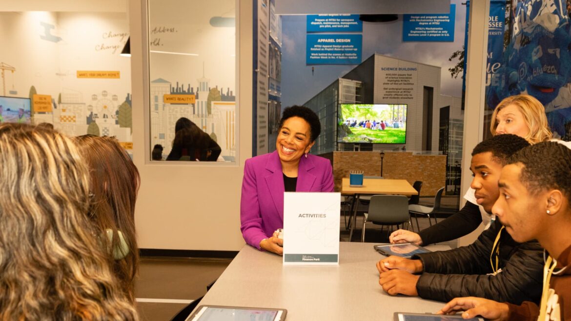 Here are 3 money tips every high school student should know