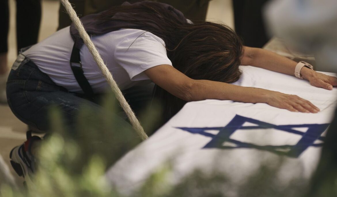 House condemns surge of antisemitism but large bloc of Democrats abstain