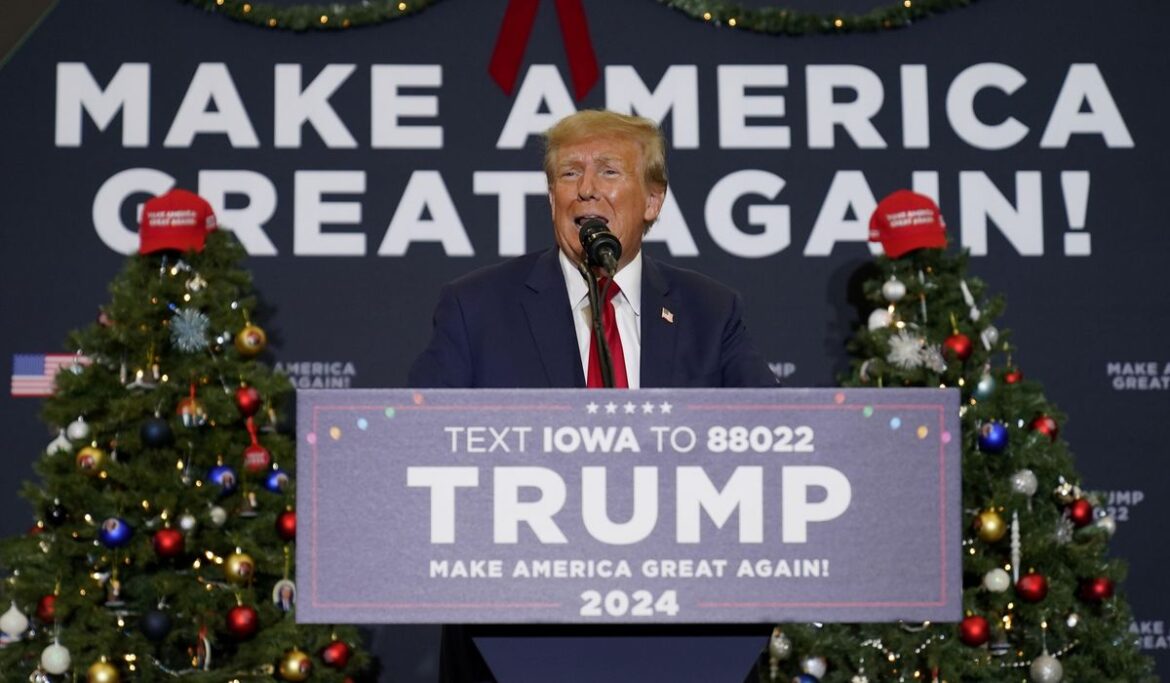 Inside the Beltway: Donald Trump holds 'commanding lead' in latest poll of GOP primary voters