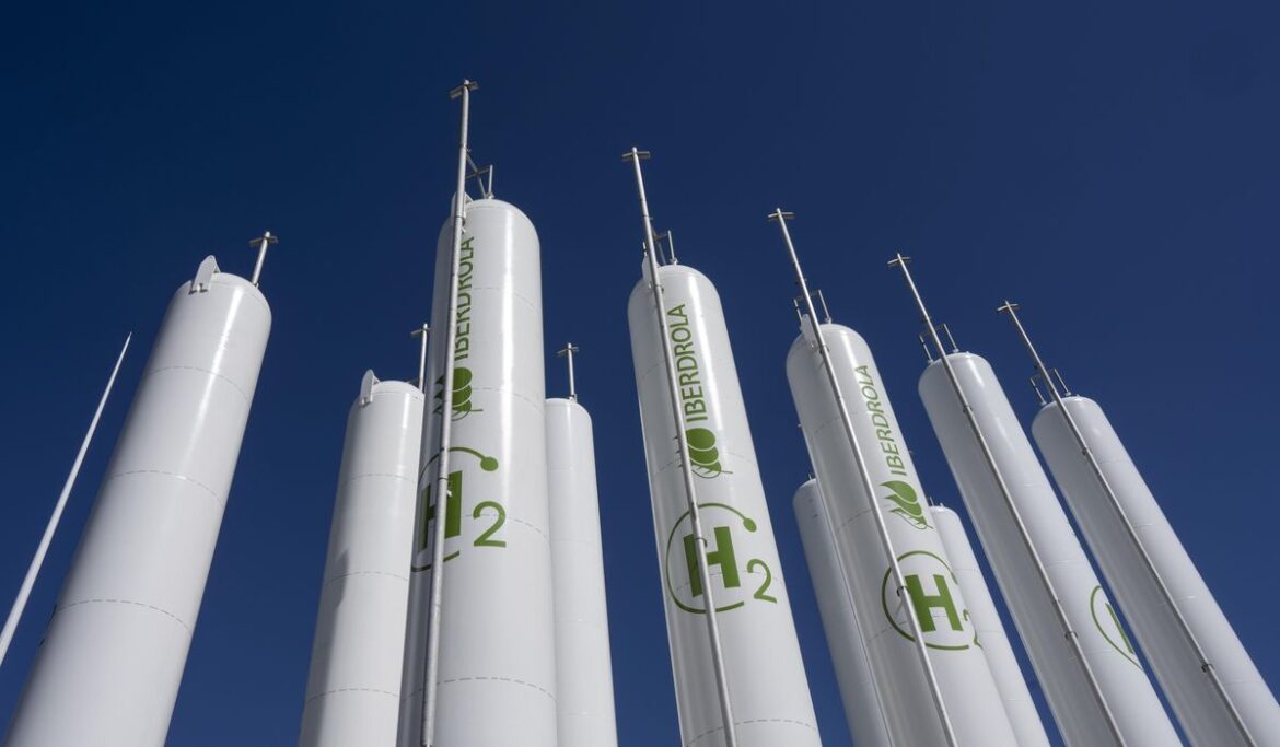 Joe Biden's hydrogen tax credit unveiled as administration tries to jump-start industry