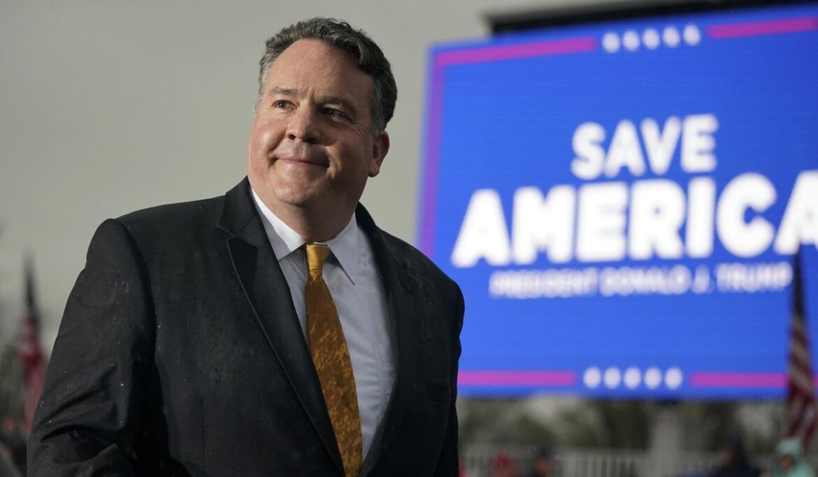 Joe Manchin's retirement puts spotlight on West Virginia's GOP primary fight for U.S. Senate