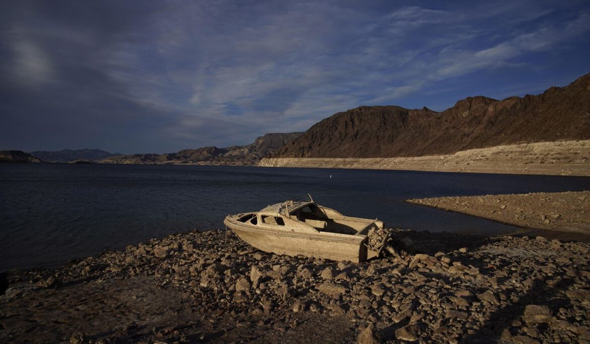 Man found dead in Arizona in 1976 finally identified using fingerprint data