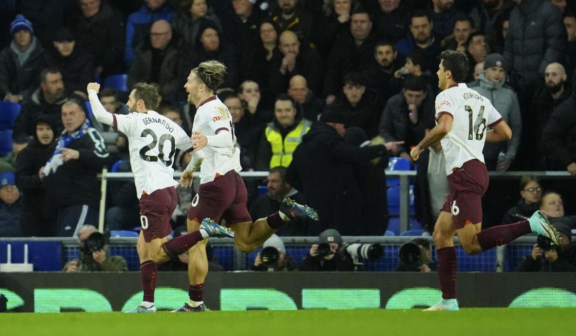 Manchester City rallies for 3-1 win at Everton to get Premier League campaign back on track