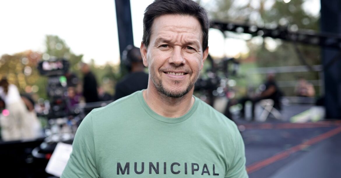 Mark Wahlberg Reveals He Crashed A Frat Party With His Daughter Ella