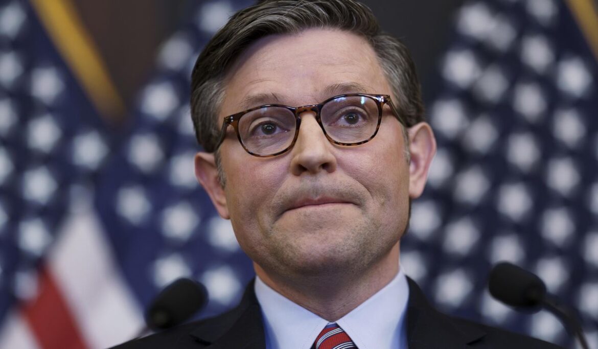 Mike Johnson withdraws both House FISA bills