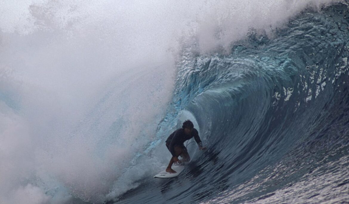 Paris 2024 chief pledges to find solutions to keep Olympic surfing in Tahiti after coral damage